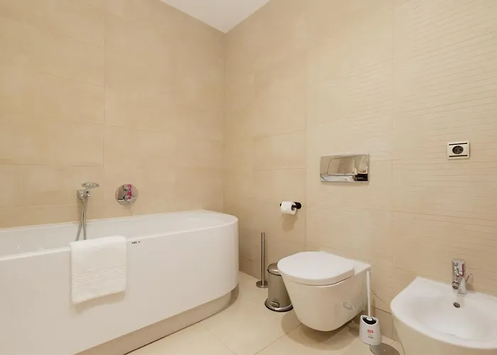 Beautiful Modern דירה מארבלה
