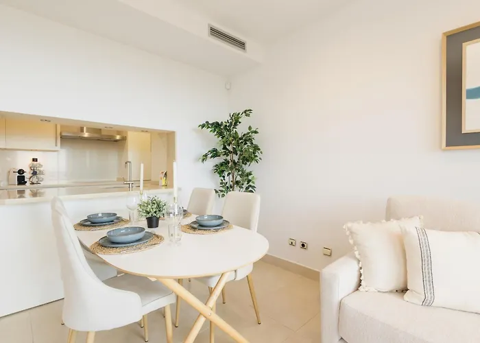 Beautiful Modern דירה
